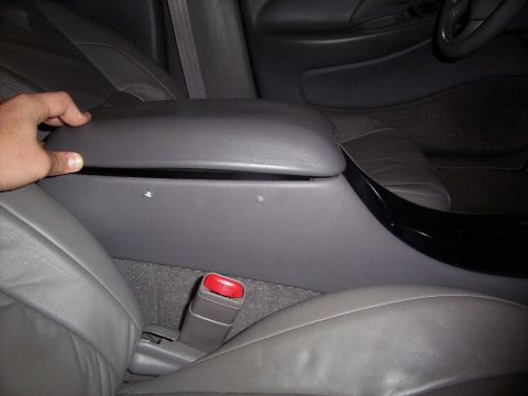 1998 Ford Taurus - this is how i got the top on there