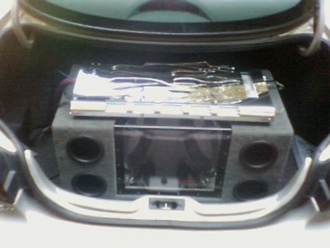 1998 Ford Taurus - my even NEWER amp, i had to exchange my other one, cause it wasnt really compatible with my subs.