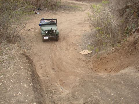 1996 Ford Bronco - same steep hill