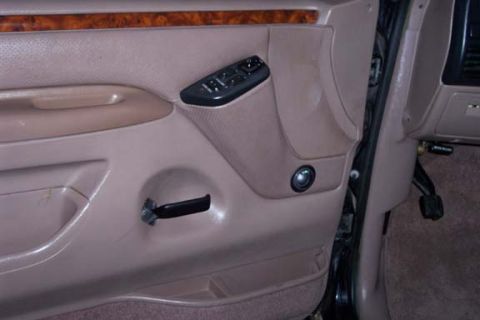 1996 Ford Bronco - Tweeter in doors