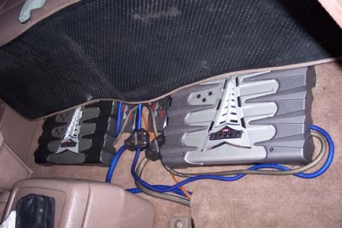 1996 Ford Bronco - Amps (not finished)