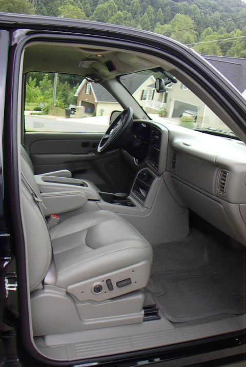 1995 Ford Bronco - Interior view of an SUV, showing the driver's seat, dashboard, and center console.
