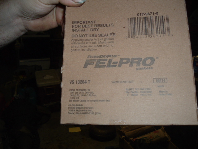 Fel-Pro VS 13264 T valve cover gasket set box for Ford V8 engines, held in a hand