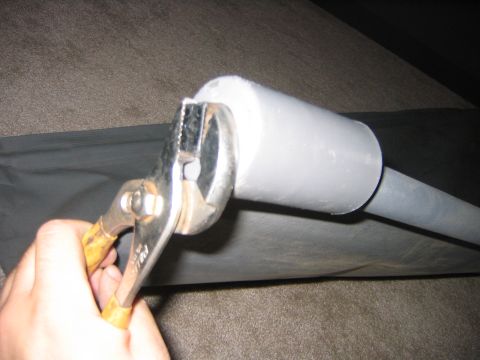 1995 Ford Bronco - The first thing you have to do is take the end caps off. All you have to do is use a set of channel locks and hold the black rectangle and…