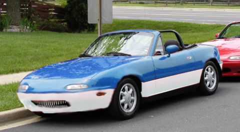 2000 Ford Taurus - Miata Shark.