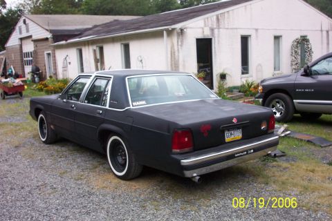1989 Ford LTD Crown Victoria photo