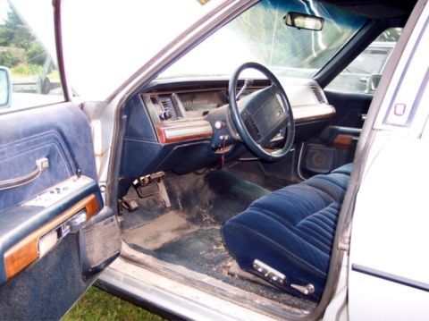 1990 Ford LTD Crown Victoria photo