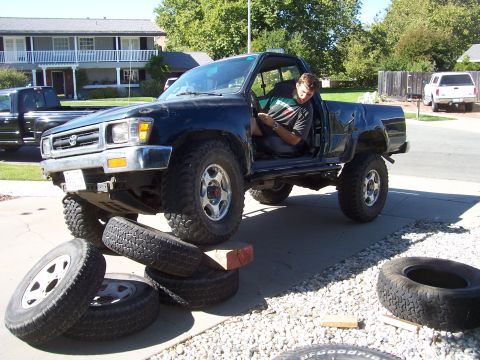1995 Toyota Hilux - lack-of-flex test
