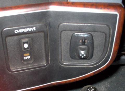 1990 Ford Bronco - I Needed Somewhere To Mount The Switch That Controls The Power Mirrors, This Seemed Like The Best Spot As It Was Empty (Normally Used For T…