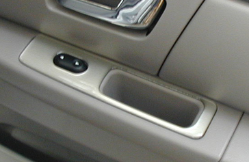 2000 Ford Taurus - Dash kit on rear door