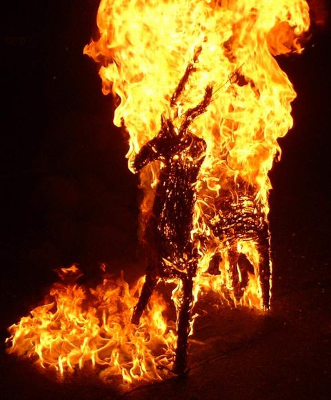 2006 Ford E350 - Evil fire deer. Watch out!