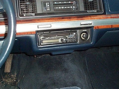 1991 Ford Crown Victoria - Trust me, it IS a Kenwood...