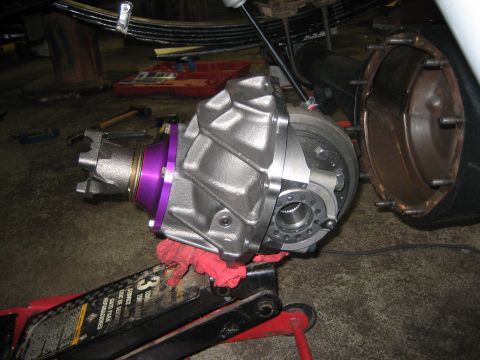 1990 Ford Bronco - Strange engineering 35 spline third member