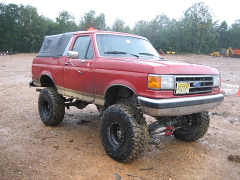 Paragon 9-3-06 - 1990 Ford Bronco