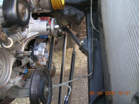 1996 Ford Bronco - Steering box brace.