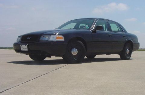 2003 Ford Crown Victoria - Sweeeeeeet!
