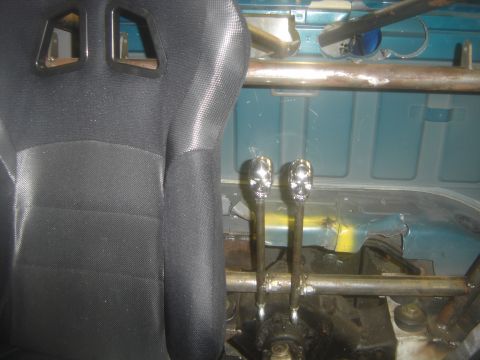 1997 Ford Ranger - Custom interior modifications include a racing seat and skull-shaped gear shifters.