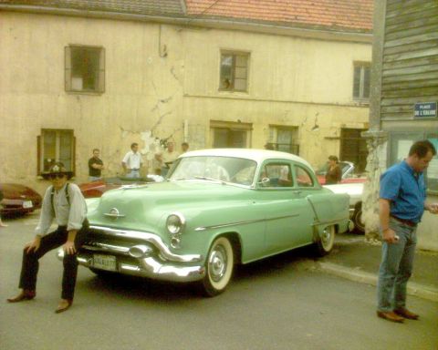1991 Ford Crown Victoria - Michel's 1952 Oldsmobile