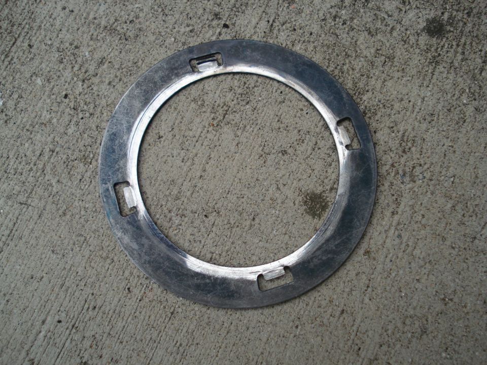 Piece found inside the hub.
