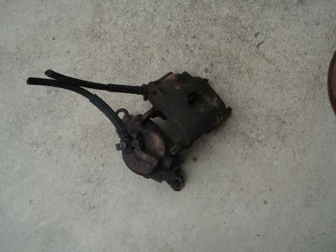 1996 Ford Bronco - Calipers off a k5 blazer for core on new calipers.