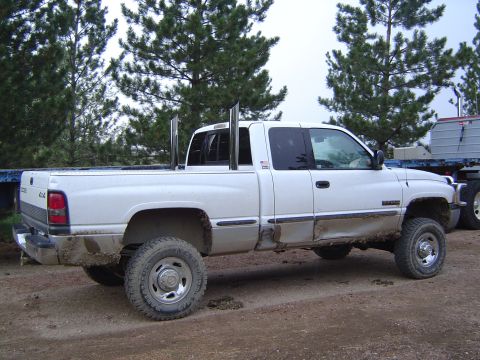 1999 Dodge 2500 photo