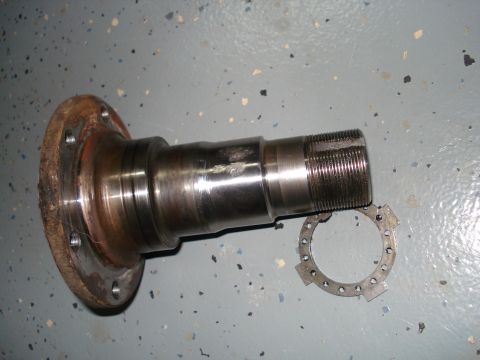 1996 Ford Bronco - This shot shows the marks on the opposite side of the spindle.