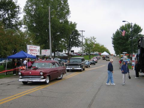 1971 Ford Ranchero - Going in...62Â° and a misting drizzle. Perfect weather for a car show!!!!!