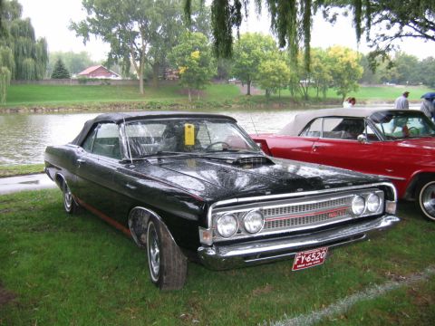 1971 Ford Ranchero - Very nice and a drop top too.