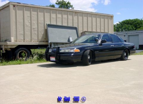 1999 Ford Crown Victoria photo