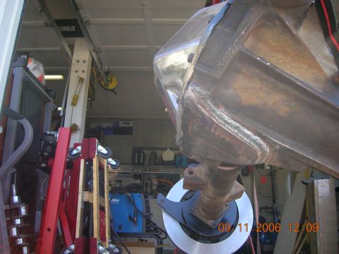 1996 Ford Bronco - Close-up of a welded differential housing with a brake rotor visible, dated 09/11/2006.