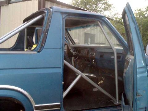 1984 Ford Bronco - Rollcage done!!! PRP Seats installed.