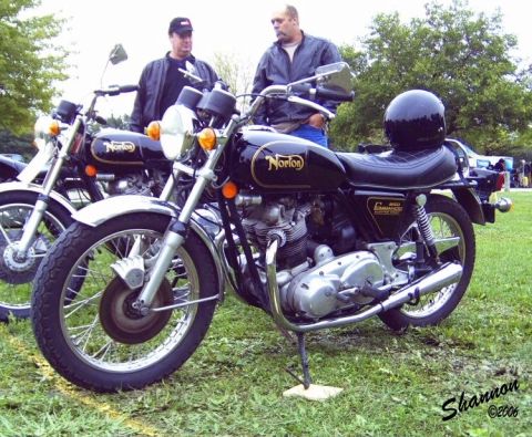 1982 Ford Bronco - John's '75 Norton 850 Commando