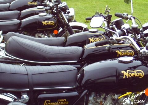1982 Ford Bronco - Norton Commandos