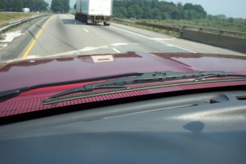 1995 Ford Bronco - I81 north, notice the reflection of the Yellow Freight tractor trailer....
