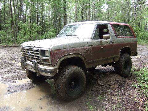 1989 Ford Bronco - Heres Adams Bronco, He has the engine out of my '90 Bronco. Has 6 inch lift 36" TSL's