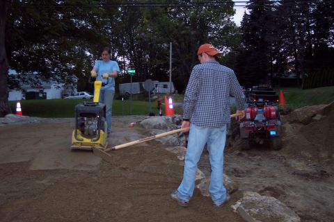 2001 Ford Crown Victoria - Watching the master whacker at work