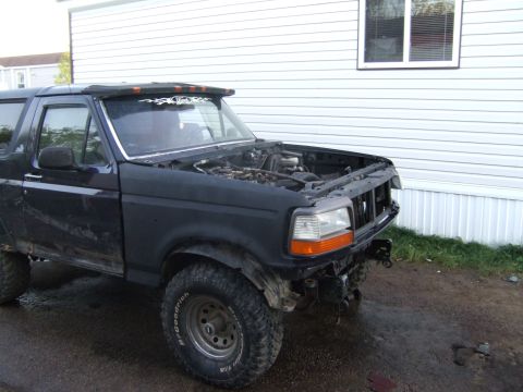 1989 Ford Bronco - Test fitting, looking good. New Fenders and Rad support. The rest came from the '95 f-150 I stripped.