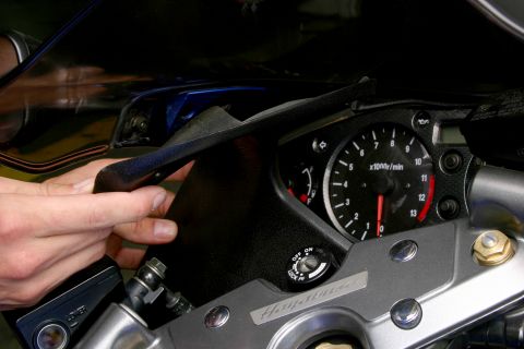 2006 Suzuki Hayabusa 1300 - From the top, carefully pull the inner fairing away from the bike. The lower edge fits into the frame cover so you will have to slide it fo…
