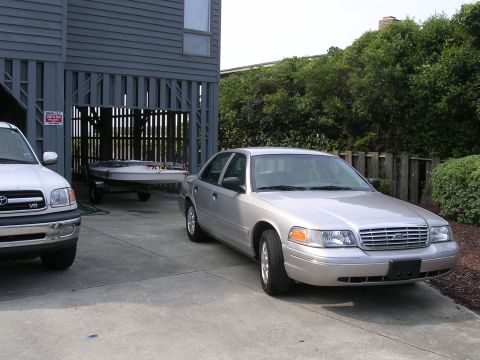 2003 Ford Crown Victoria - Towing the sailboat.