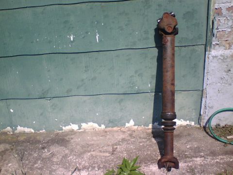 1989 Ford Bronco - here is the driveshaft as it came out of my bko