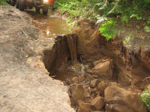 1997 Dodge 1500 - That just a little under a 6 foot drop from errotion, picture doesn't look as bad at it is!