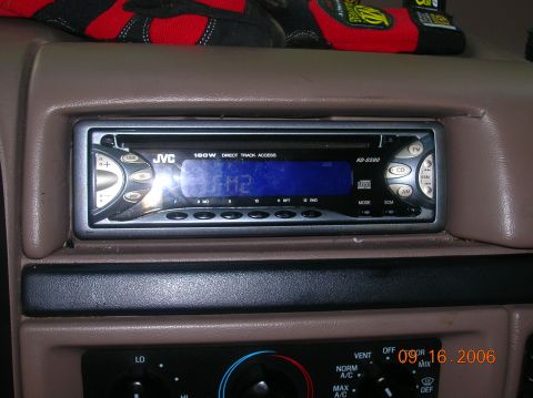 1996 Ford Bronco - JVC KD-SS90 car stereo unit with CD player and FM/AM tuner.
