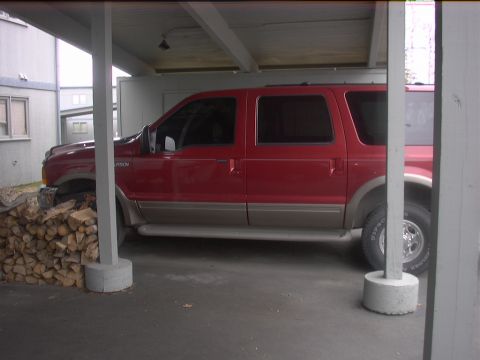 2000 Ford Excursion photo