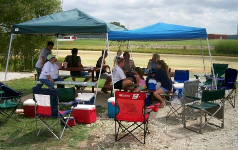 1993 Ford Bronco - Part of the group at the 4x4 tent