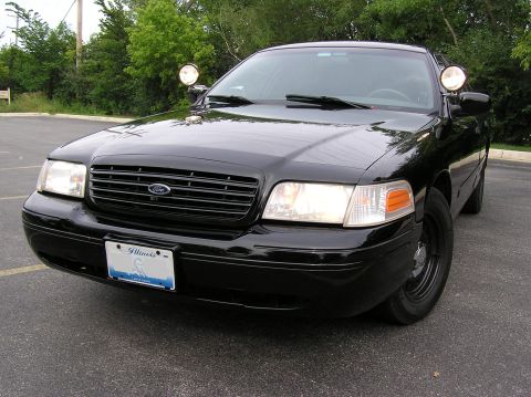 1999 Ford Crown Victoria photo