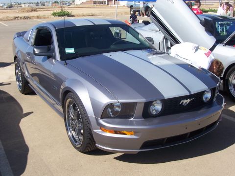 2002 Ford Mustang “02 Zinc Yellow GT”