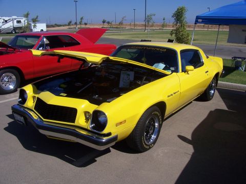 2002 Ford Mustang “02 Zinc Yellow GT”