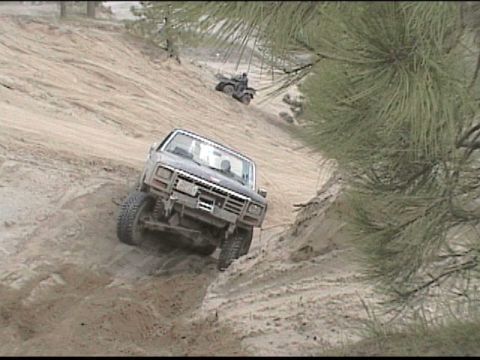 1985 Ford Bronco - Even though it doesn't look like it, my tire was about 2 feet off the ground!!!