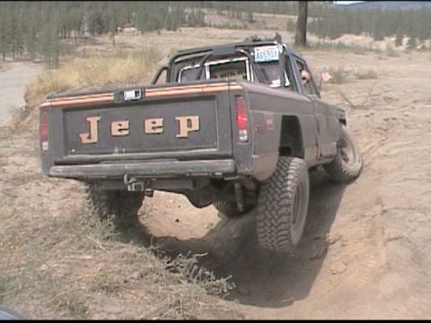 1985 Ford Bronco - Bill flex'n his stuff