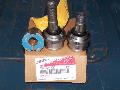 1986 Ford Bronco - Dana/Spicer ball joints